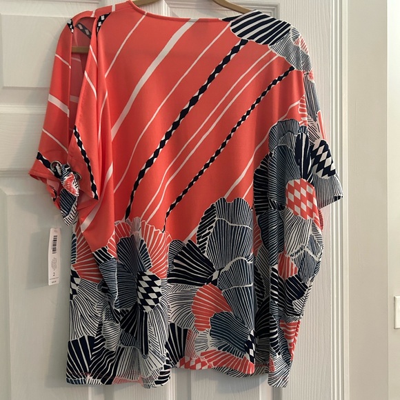 Striped Floral Split-Shoulder Grommet-Sleeve Tee Size 2 BNWT Color-Melon Mambo - Picture 4 of 6